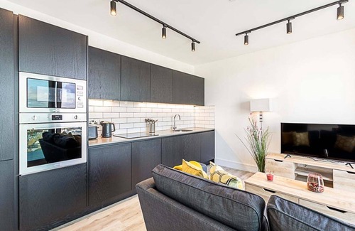 North Acton Apartamento | Icon Tower Flat VI