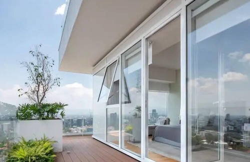 Los Alpes Apartamento | Iconc SkyScrapper Villa SkyDeck