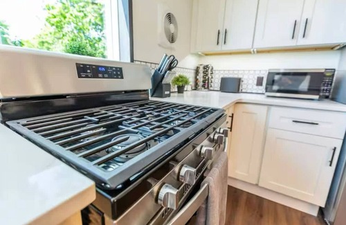 Mount Washington Casa | Iconic 3BD Entire House in The Heart Of Pittsburg