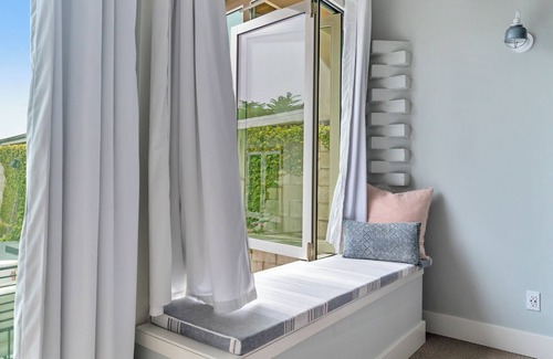 Cayucos Casa | Iconic Mid-Century Modern Beach House on the Pacific Ocean - Sleeps 10