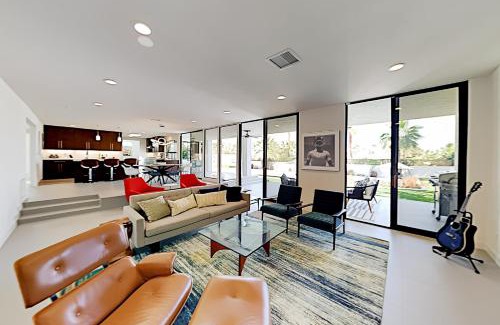 Palm Desert Casa | Iconic Oasis