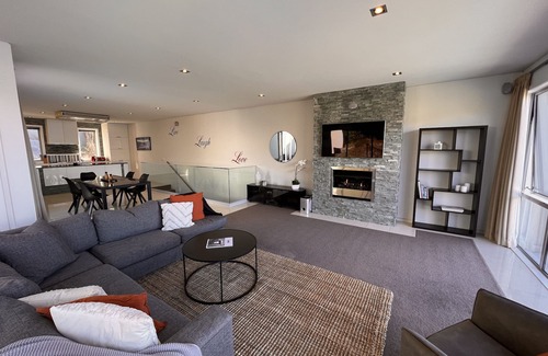 Fernhill Casa | Iconic Queenstown Apartment