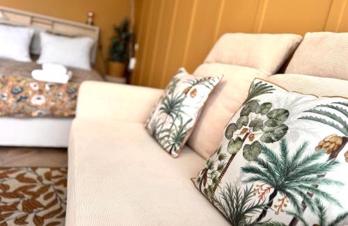 Courseulles-sur-Mer Apartamento | Idéal couple - La Petite Oasis - 10min à pieds du centre ville & plage - 2km du Centre Juno Beach - 23min du Mémorial de Caen - wifi gratuit
