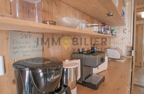 St. Luc Chalet De Esquí | Idéal pour grande famille !Chalet typique situé sur la route de Chandolin. Entrée avec vestiaire, sa