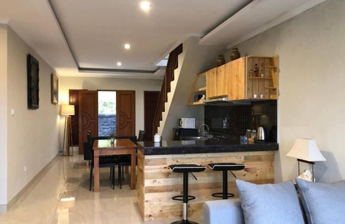 Bedugul Cabina | BUYAN LODGE 3-bedroom lodge in marvelous Lake Buyan