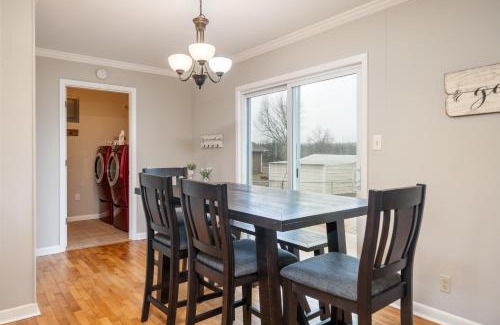 Morrilton Casa | Idas Ideal Homestead cozy 3Bed1Bath perfect for Work Stay or Family Vacay