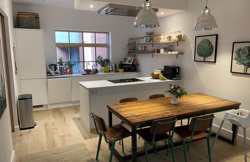 Redcliffe Casa | Ideal Bristol Getaway - 3 bed Harbourside Home