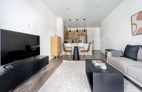 Hancock Apartamento | Ideal Central Austin 1BR w/ Pool, Gym & W/D, nr U. Texas, by Blueground