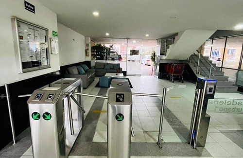 Bogota Apartamento | Apto ideal, seguro, se admiten mascotas