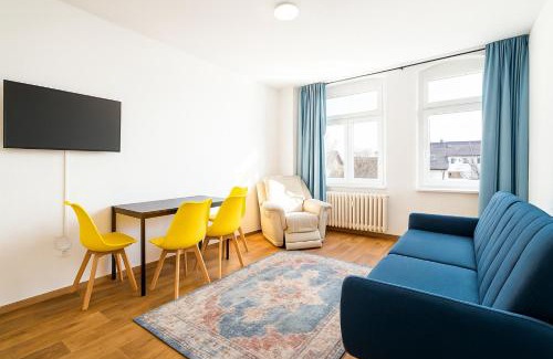 Halle Apartamento | Ideal für Monteure 3 Zimmer Apartment mit Küche, Waschmaschine, Bad, WiFi, Flat TV usw