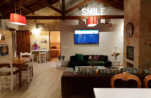 Segovia Casa | Ideal Familias 7 dormitorios jardin bbc wifi 55 min de Madrid y 8 min de Segovia