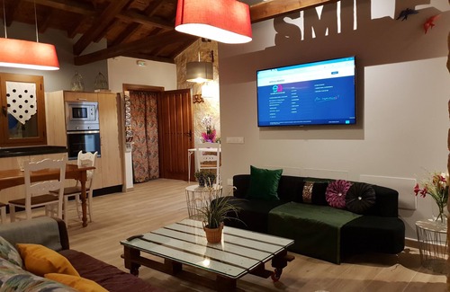 Segovia Casa | Ideal Familias 7 dormitorios jardin bbc wifi 55 min de Madrid y 8 min de Segovia