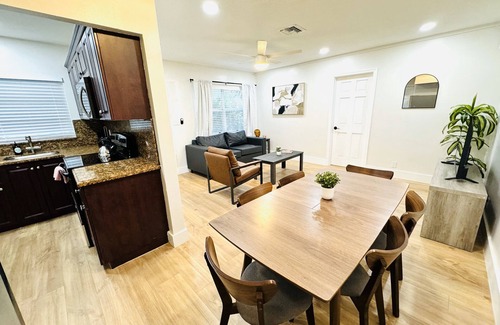 Lake Ridge Apartamento | Ideal Family & Friends 2-Bedroom Getaway