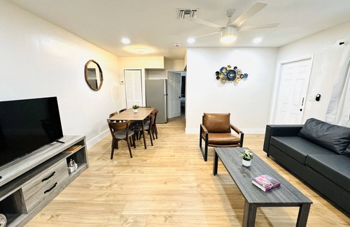 Lake Ridge Apartamento | Ideal Family & Friends 2-Bedroom Getaway