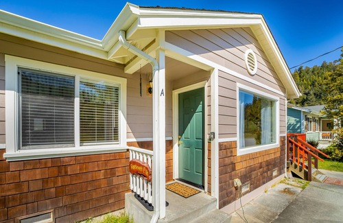 Orick Casa | Ideal Family Retreat Near the Coast & State Parks with Gas Grill, Deck, & WiFi