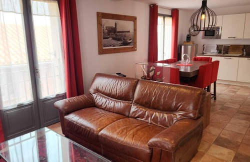 Collioure Casa | Ideal for families & friends: 2 apartments in 1 house, private patio, parking, walking distance to beaches