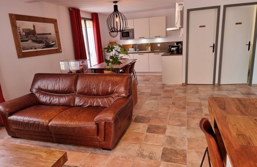 Collioure Casa | Ideal for families & friends: 2 apartments in 1 house, private patio, parking, walking distance to beaches