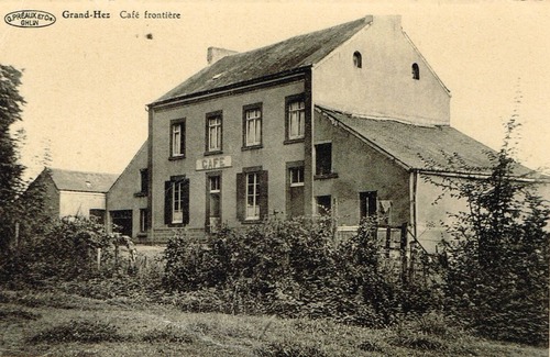 Bouillon Cabaña | Un bosque, el silencio, una casa, las aves de la zona.