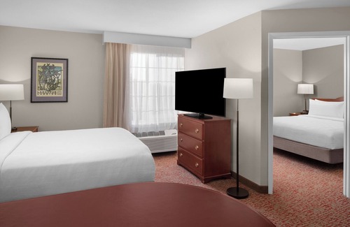 The East Side Hotel | Ideal Group Retreat – Two 1BR Suites w/ Kitchen & Living Area
