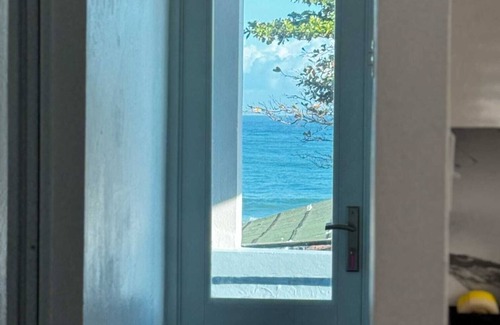 Hato Abajo Casa | Casa ideal para familias y/o amigos de tres cuartos a pasos de la playa.