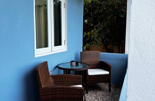 Hato Abajo Casa | Casa ideal para familias y/o amigos de tres cuartos a pasos de la playa.