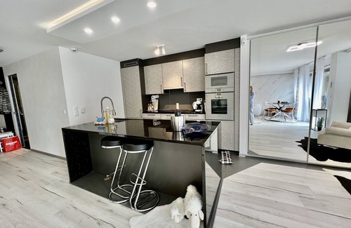Montreux Apartamento | Ideal Lakeside Retreat: 2-bedroom Spa ap. With Lake View, Centre, Sleeps 1-4