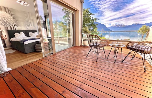 Montreux Apartamento | Ideal Lakeside Retreat: 2-bedroom Spa ap. With Lake View, Centre, Sleeps 1-4