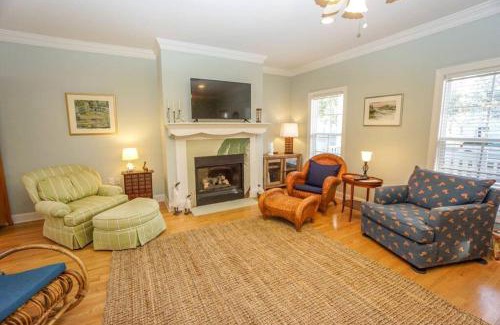 Port Royal Casa | Ideal Location! Perfect for Graduations and Lowcountry Getaways!