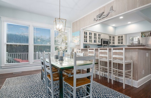 Killegray Ridge Casa | Ideal location! Charming 3 BD 2.5 BA. Steps to beach. Dog friendly! New Cart!