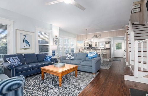 Killegray Ridge Casa | Ideal location! Charming 3 BD 2.5 BA. Steps to beach. Dog friendly! New Cart!