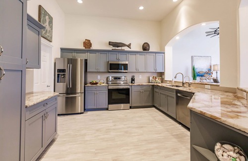 North Naples Villa | Ideal Location West of 41 - Minutes to the Beaches!
