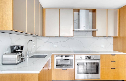 Sutton Place Apartamento | Ideal Midtown East 2BR w/ Elevator, Doorman & Gym, near UN, by Blueground