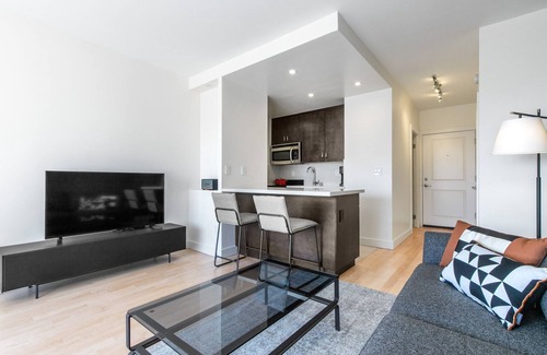 Lower Nob Hill Apartamento | Ideal Nob Hill Studio w/ Sauna, Gym, near Union Square, by Blueground