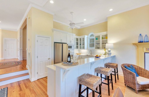 Ocean Point Casa | 4bd / 4ba Ocean Point Home, 2 minutos de acceso y 4 minutos de playa! Piscina comunitaria!