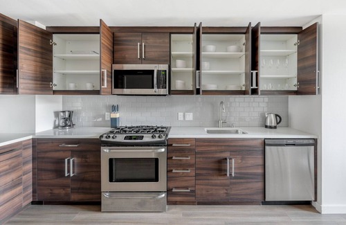 Civic Center Apartamento | Ideal Soma 1BR w/ Basketball & Gym, nr Transport, by Blueground
