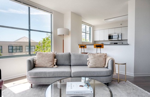 South Beach Apartamento | Ideal South Beach 2BR w/ Pool, Tennis, Spa, by Blueground