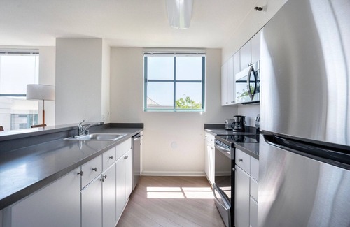 South Beach Apartamento | Ideal South Beach 2BR w/ Pool, Tennis, Spa, by Blueground