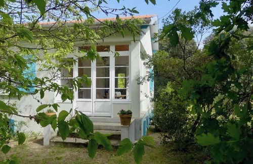 Soulac-sur-Mer Casa | Ideal vacation home in Soulac-sur-Mer - Sleeps up to 8. Near the sea