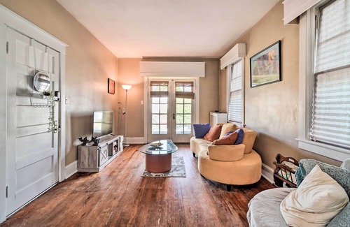 Hagerstown Apartamento | Ideally Located Apt w/ Balcony: Pet Friendly!