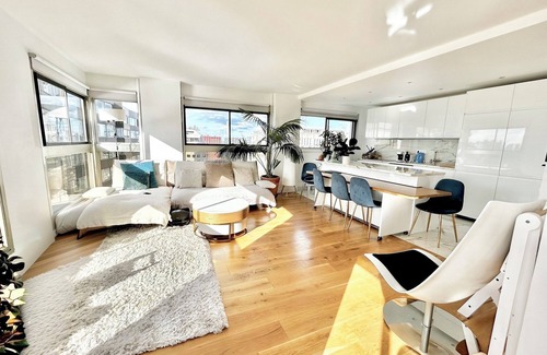 Quartier de Javel Apartamento | Ideally located last floor duplex with exceptional view on Eiffel Tower & Seine