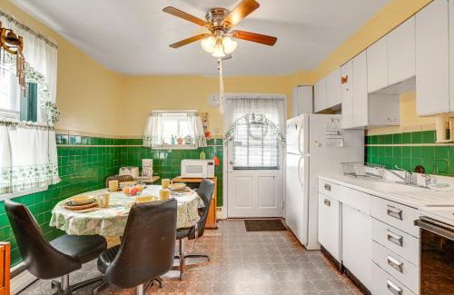Villas Casa | Ideally Located Villas Home 2 Mi to Beaches!