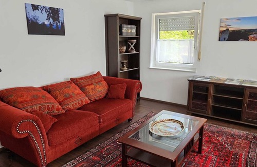 Poppenhausen Condominio | Idyllic and quiet vacation apartment at the Ebersburg