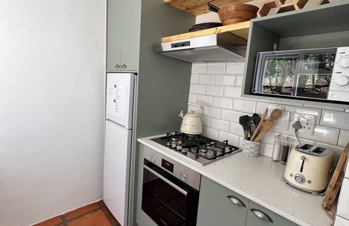 Constantia Cabaña | Delightful 2 bed family friendly cottage with breathtaking views