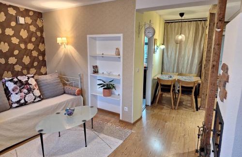 Tartu Apartamento | Idyllic apartment in Supilinn with a balcony, private parking and contact-free entrance