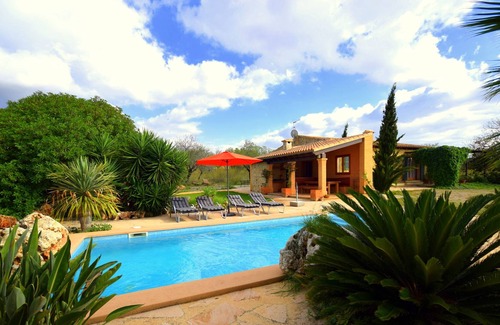 Ariany Casa | Idílica casa de ensueño con vistas panorámicas