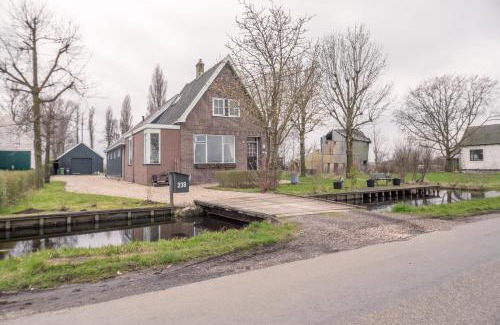 Landsmeer Cama Y Desayuno | Idyllic Farmhouse