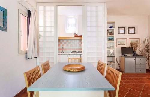 Baja Sardinia Casa | Idílica casa de vacaciones con jardín y terraza; aparcamiento disponible