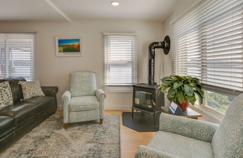 Poughkeepsie Casa | Idyllic Home on the Hudson w/ Updated Interior!