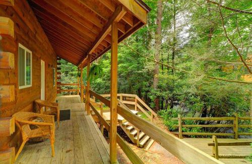 Canadensis Casa | Idyllic Log Cabin Rental with a Porch in the Poconos of Pennsylvania
