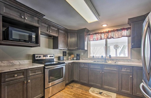 Wagontown Casa | Idyllic Manor Farm Cottage: 3 Mi to Chambers Lake!